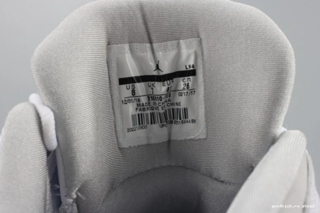 white LowPure Air 310810-100 mens Jordan Money 13 0720